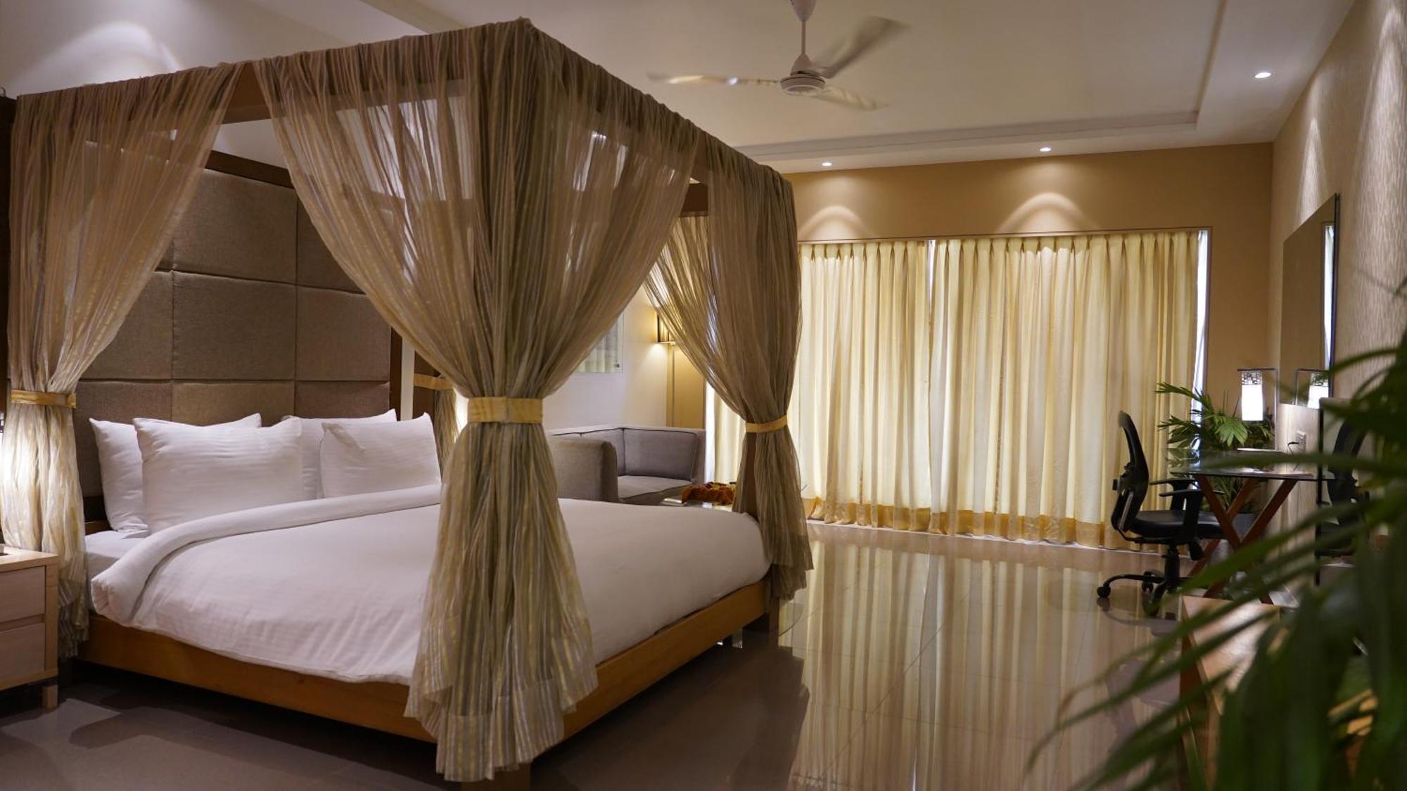 Seasons Rajkot Exterior foto