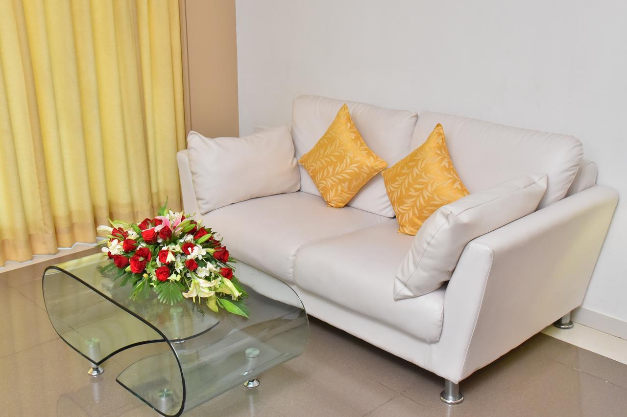 Seasons Rajkot Exterior foto