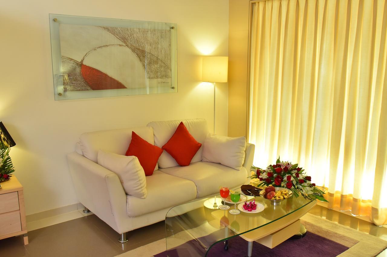 Seasons Rajkot Exterior foto